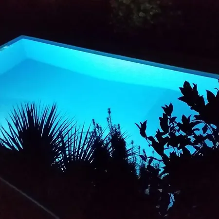 Modernes Mit Drei Balkonen Mit Meerblick, In Der Naehe Des Strandes Und Des Zentrums, Mit Einem Gemeinschaftlichen Partyraum Apartment Liznjan